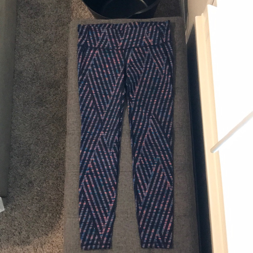 GAP 7/8 pattern legging